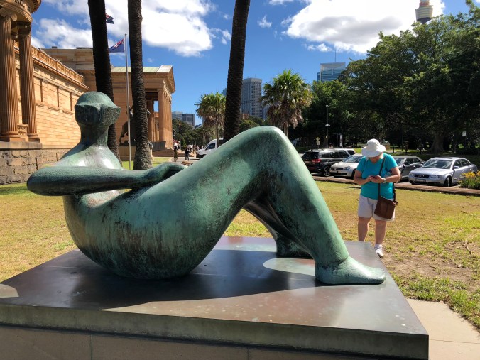 museum and sculpture